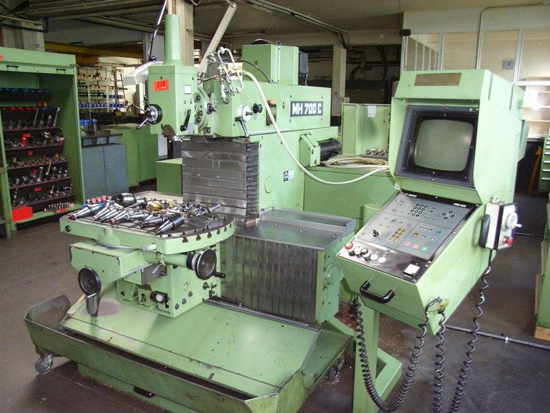 Used Maho MH 700 C CNC-Werkzeugfräs-/bohrmaschine for Sale (Online Auction) | NetBid Industrial Auctions