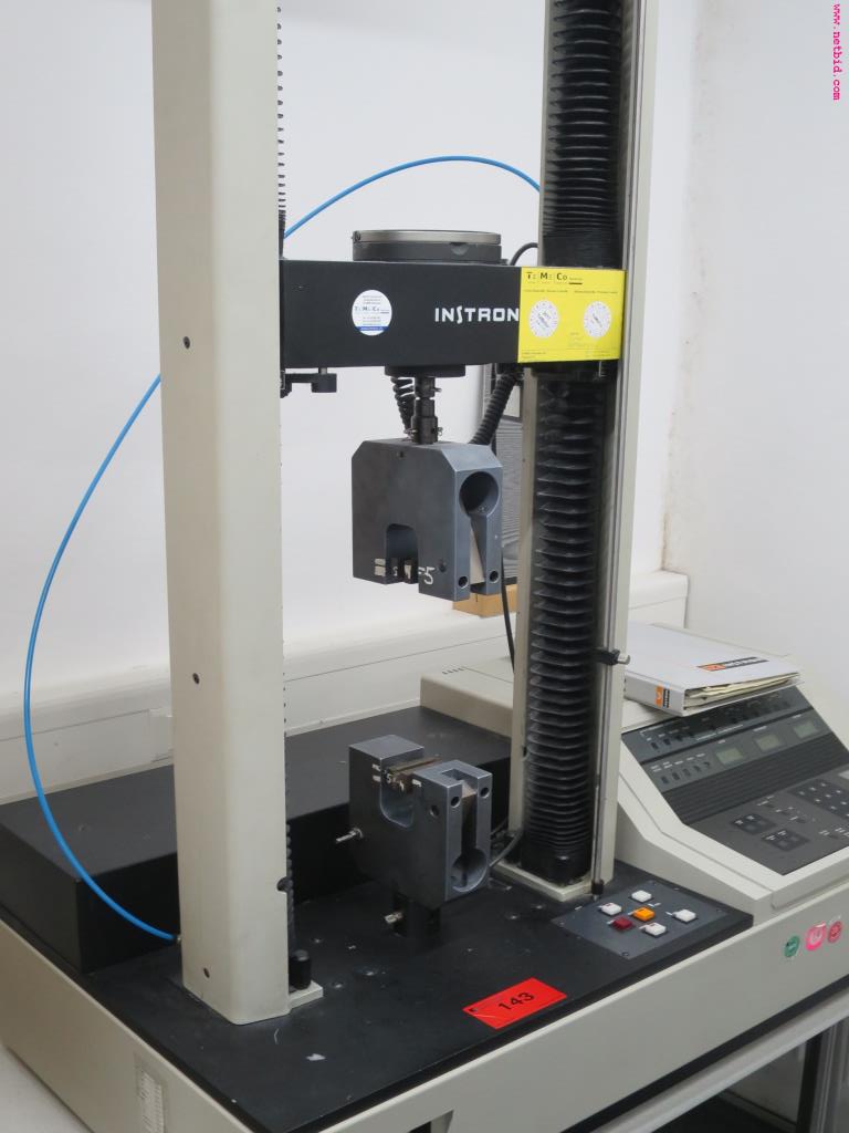 Used Instron 4301 fabric tear strength testing device for Sale (Auction Premium) | NetBid Industrial Auctions