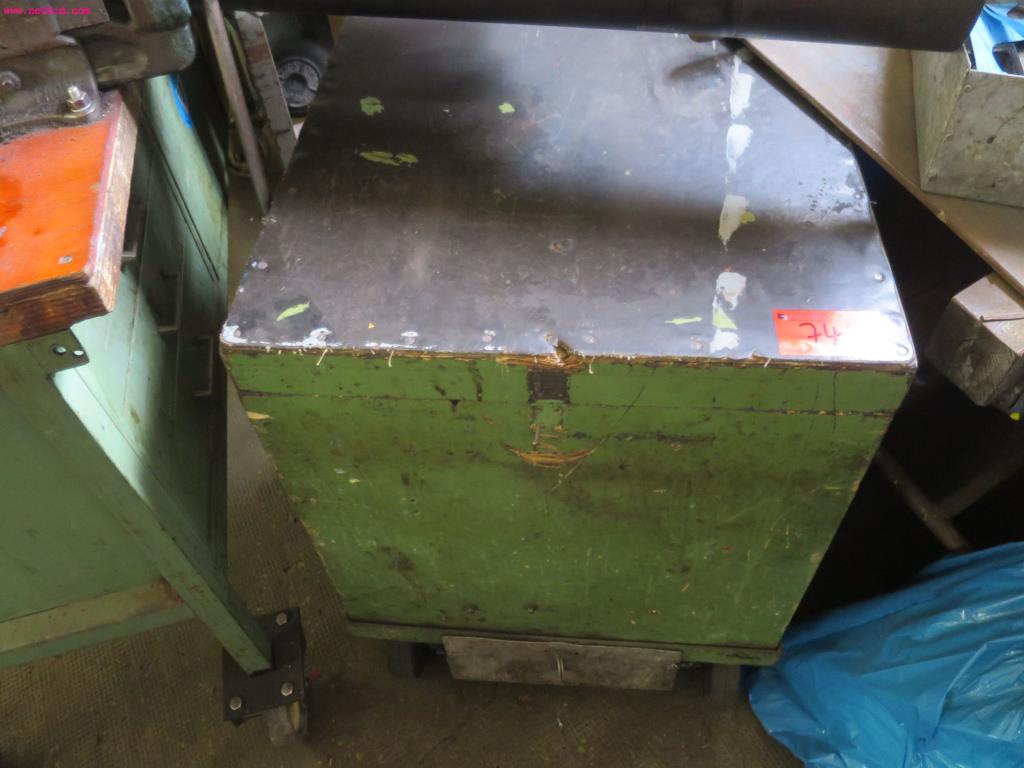 Used workshop box for Sale (Auction Premium) | NetBid Industrial Auctions