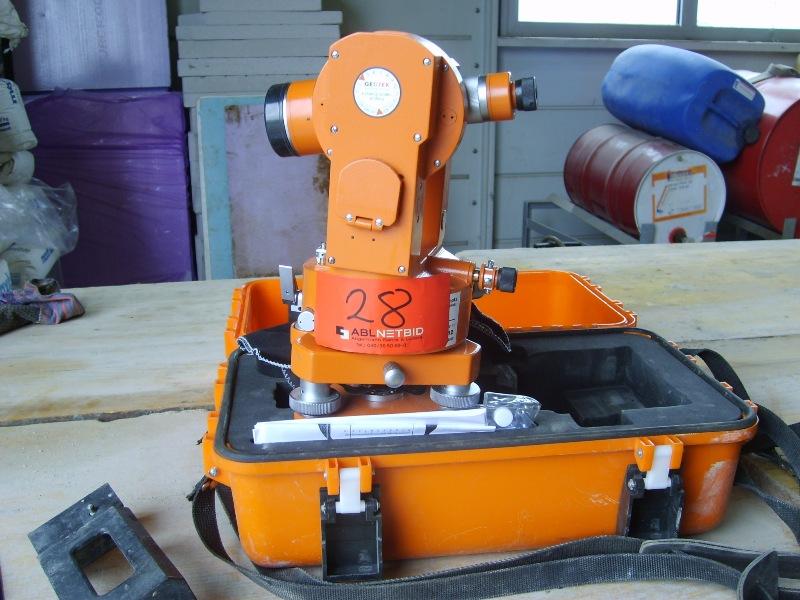 Used Fennel FET 200 Theodolite for Sale (Auction Premium) | NetBid Industrial Auctions