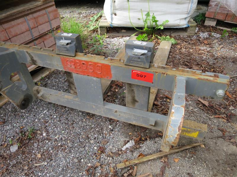 Used pallet fork for Sale (Auction Premium) | NetBid Industrial Auctions