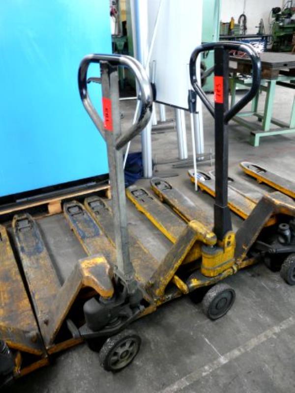 Used 2 hand fork lift for Sale (Auction Premium) | NetBid Industrial Auctions