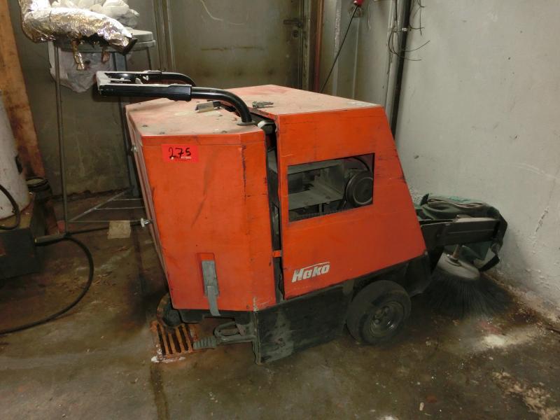 Used Hako Hamster motor sweeper for Sale (Auction Premium) | NetBid Industrial Auctions