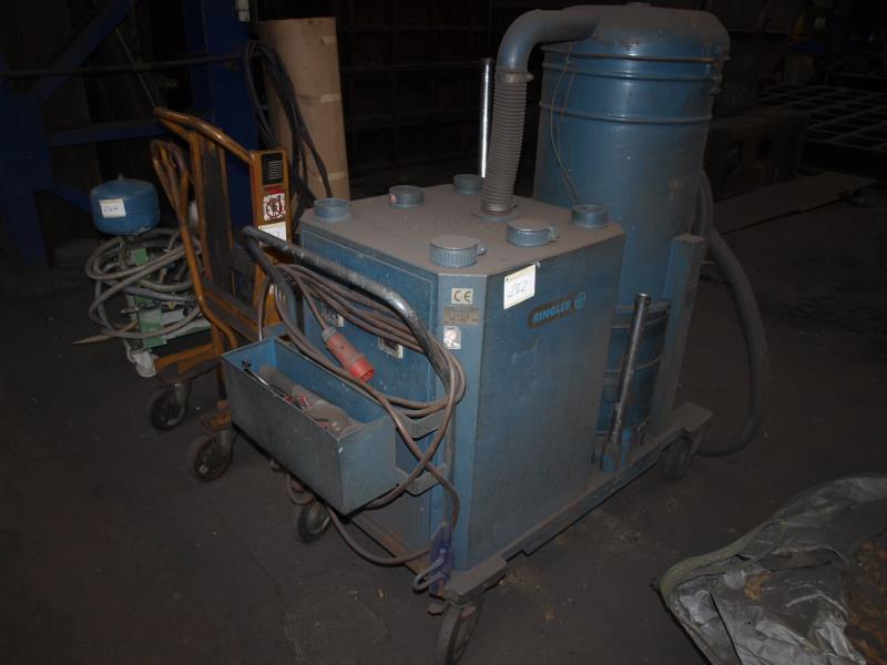 Used Ringler 220 Industrial vacuum cleaner for Sale (Trading Premium) | NetBid Industrial Auctions