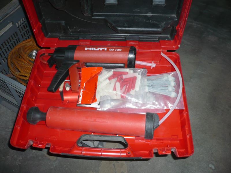 Used Hilti MD 2000 Auspressgerät for Sale (Auction Premium) | NetBid Industrial Auctions