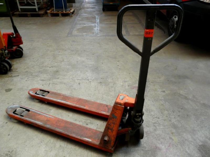 Used hand fork lift for Sale (Auction Premium) | NetBid Industrial Auctions