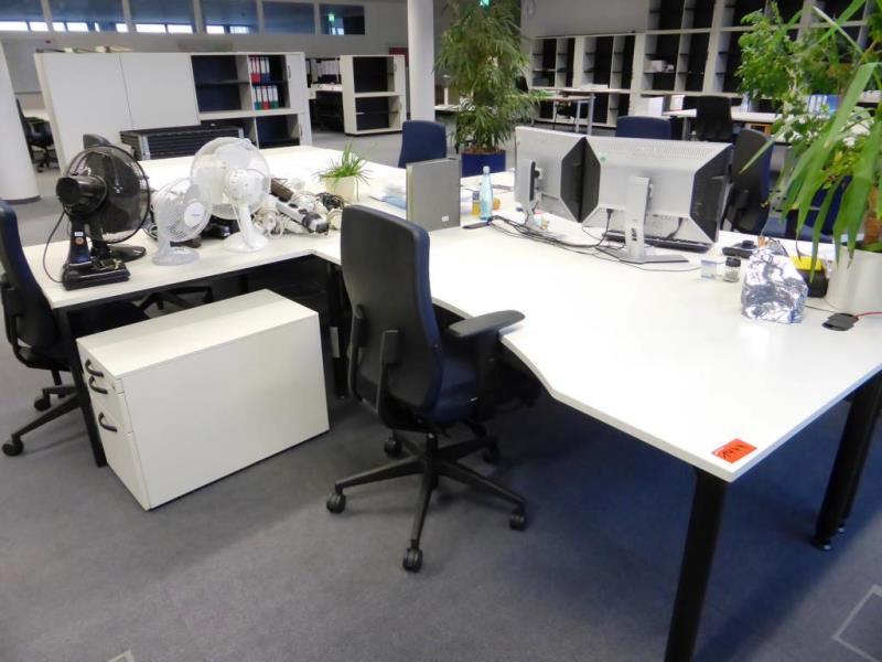 Used 4 Desks For Sale Auction Premium Netbid Industrial Auctions