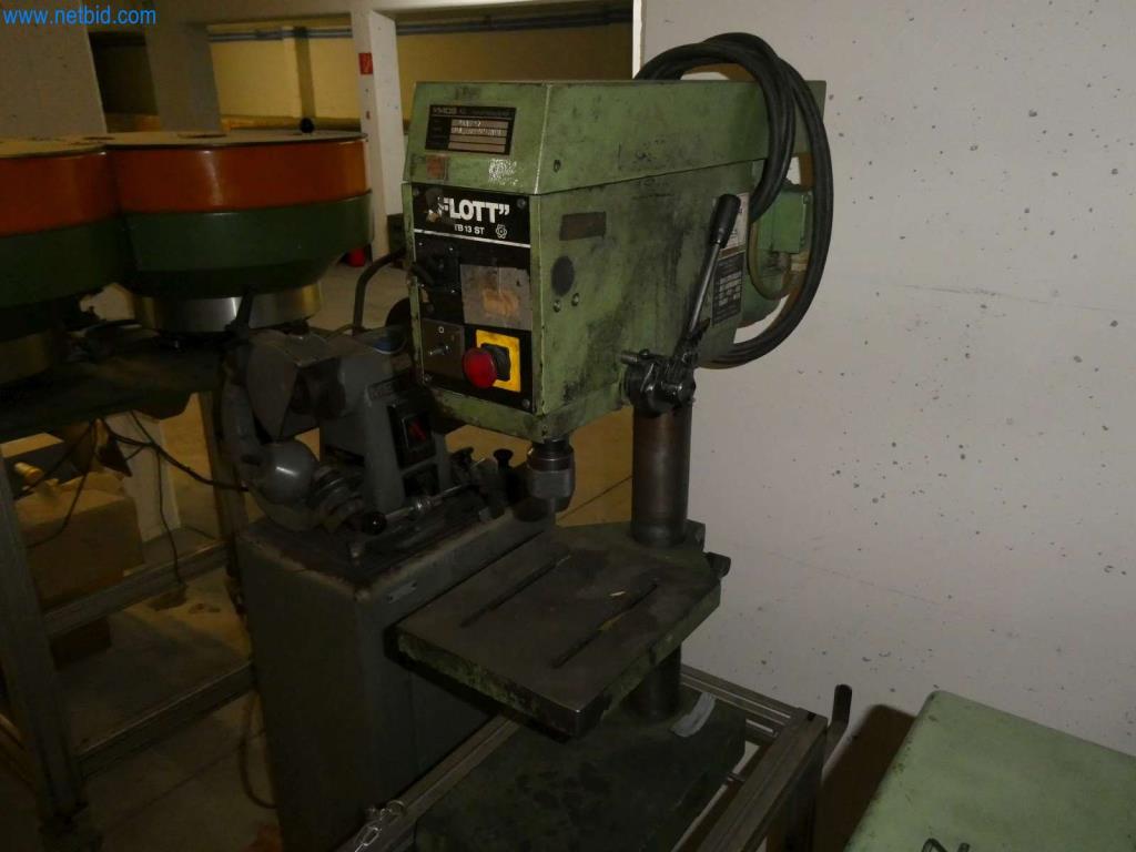 Used Flott T13ST Bench drill for Sale (Trading Premium) | NetBid Industrial Auctions
