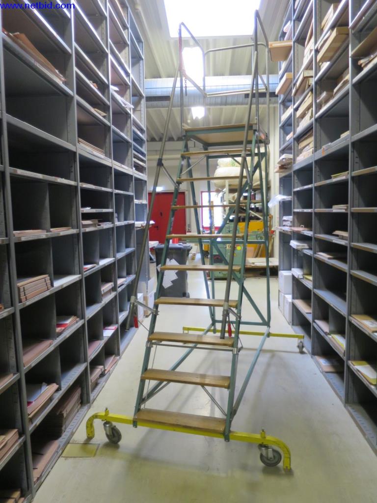 Used Haca Mounting stairs for Sale (Auction Premium) | NetBid Industrial Auctions