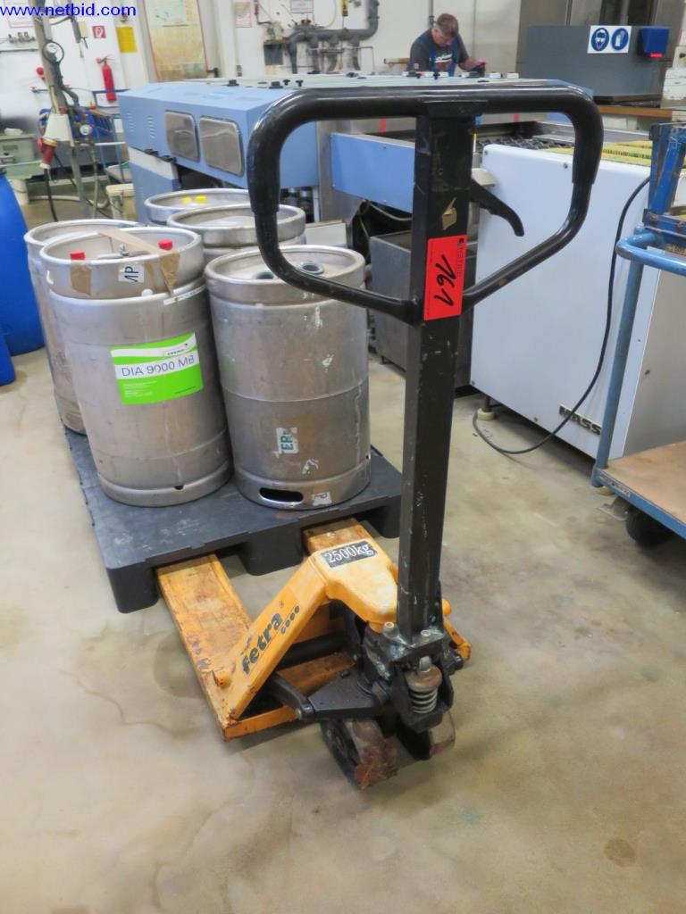 Used Fetra 2115 Pallet truck for Sale (Auction Premium) | NetBid Industrial Auctions