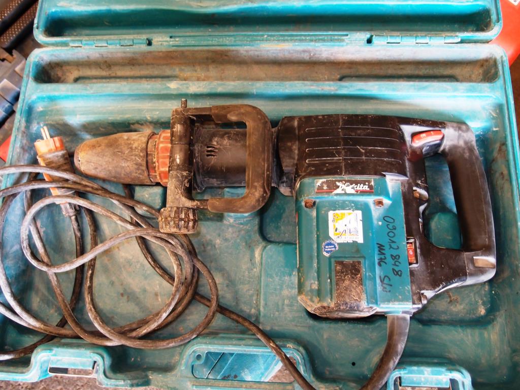 Used Makita HM 1202 C hammer drill ID 09012848 for Sale Auction