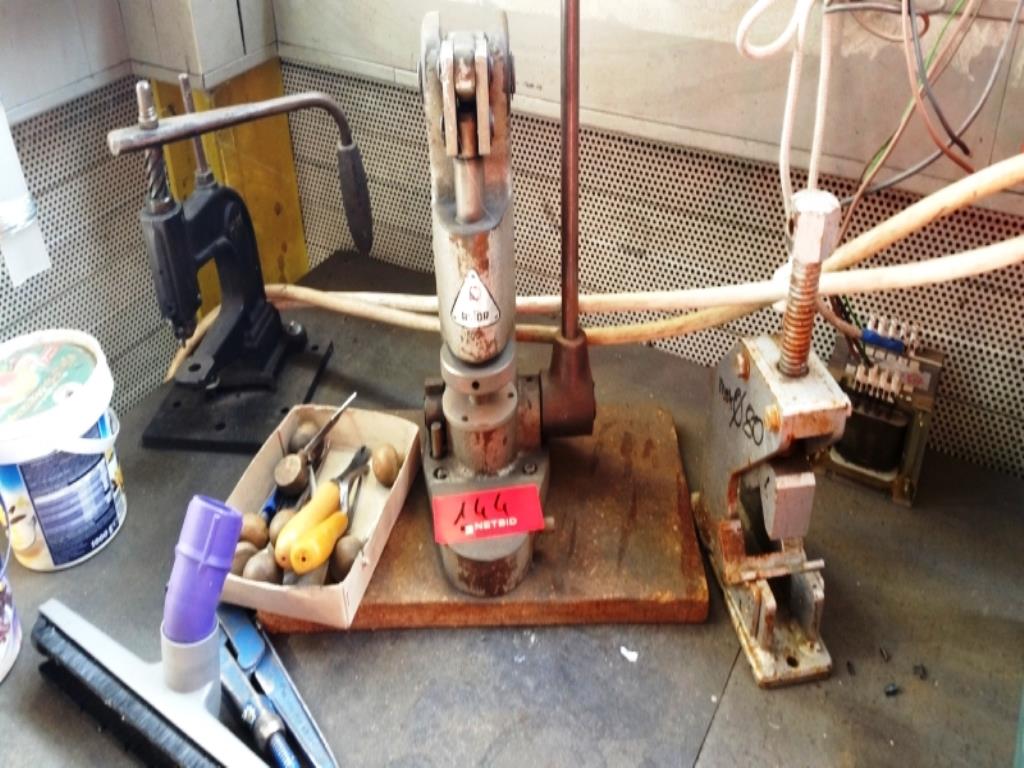 Used Astor toggle lever press for Sale (Auction Premium) | NetBid Industrial Auctions