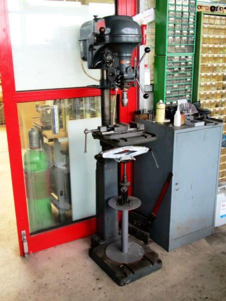 Used Meddings Paceria MF4 BP pedestral drilling machine for Sale (Auction Premium) | NetBid Industrial Auctions