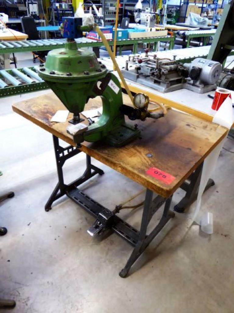 Used Stock BP1001L pneumaticl press for Sale (Auction Premium) | NetBid Industrial Auctions