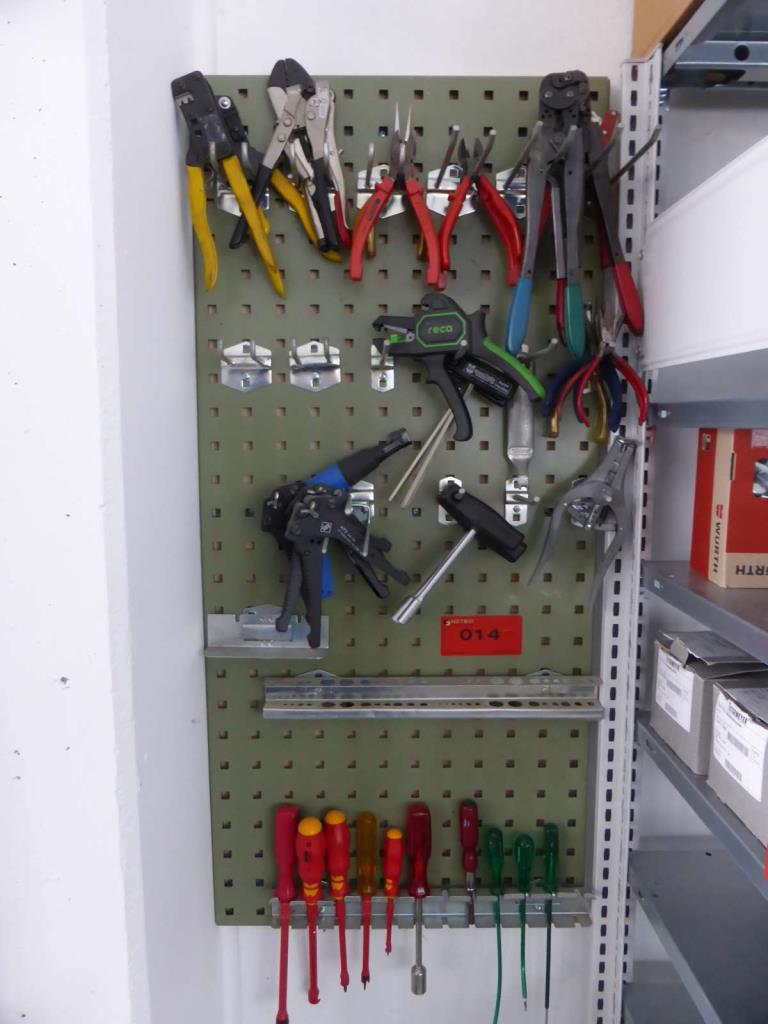 Used 1 Posten Tools of the trade for Sale (Auction Premium) | NetBid Industrial Auctions