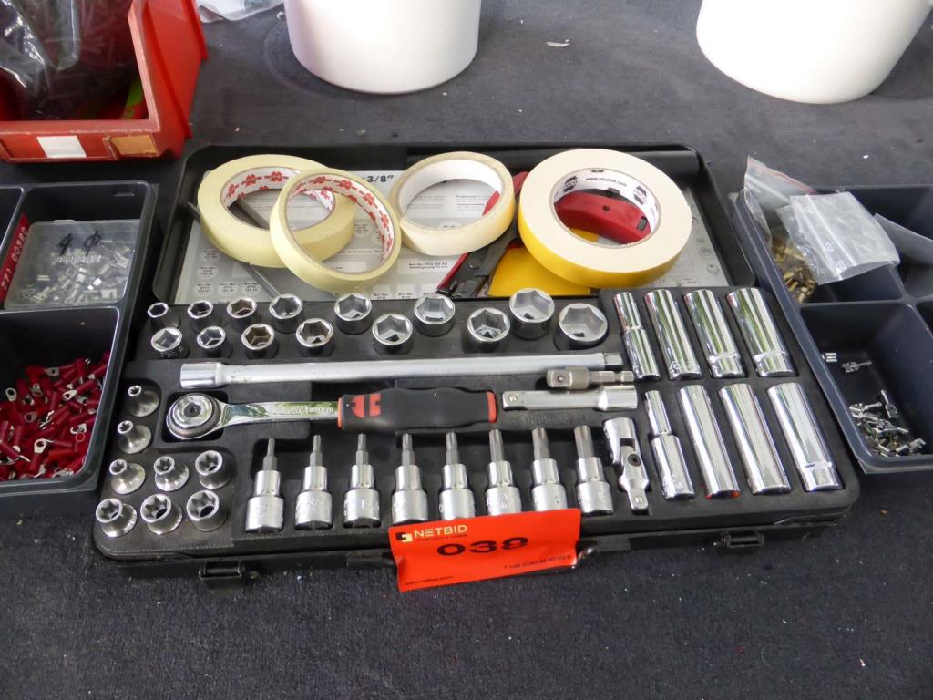 Used 1 Posten Tools of the trade for Sale (Auction Premium) | NetBid Industrial Auctions