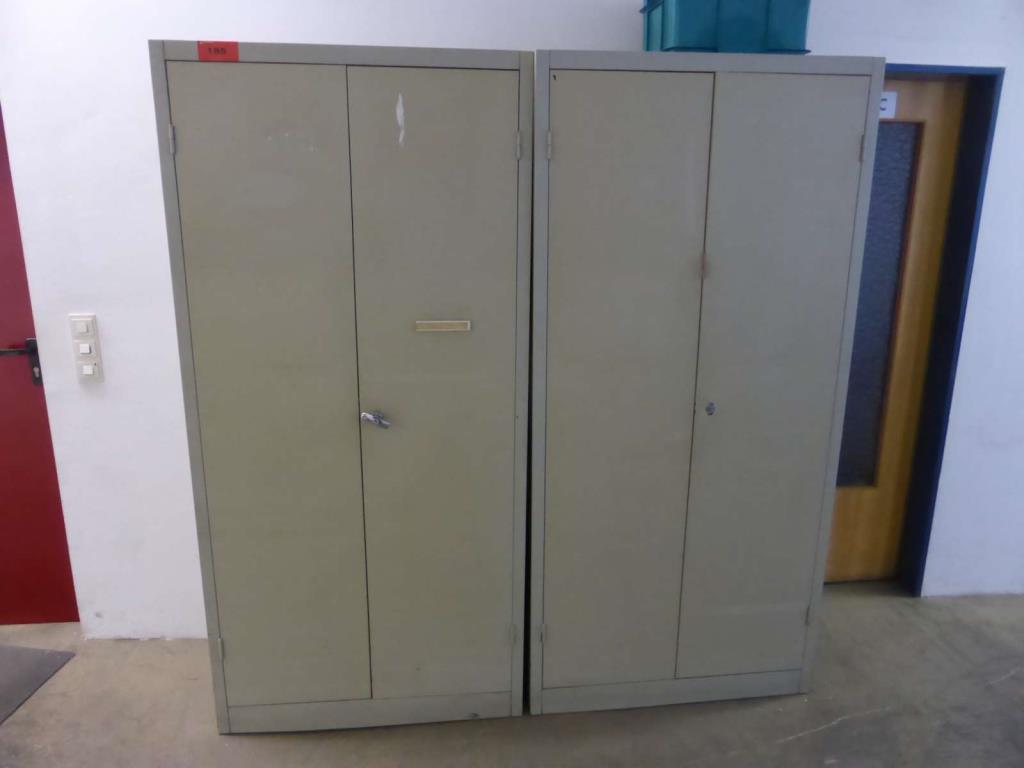 Used 4 Tool cabinets for Sale (Auction Premium) | NetBid Industrial Auctions