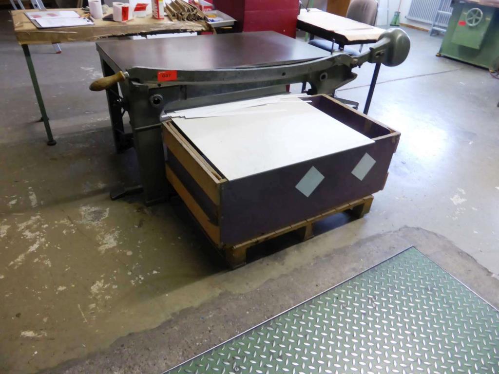 Used Paper cutting table for Sale (Auction Premium) | NetBid Industrial Auctions