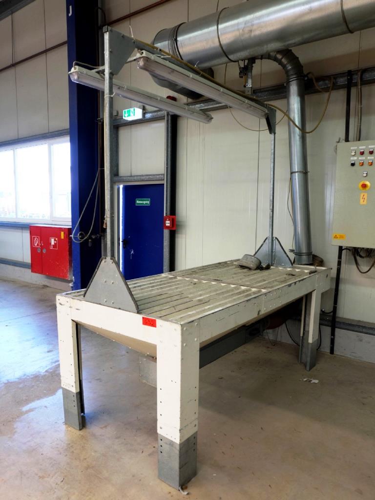 Used Höcker Polytechnik Octopus 20 Sanding table for Sale (Auction Premium) | NetBid Industrial Auctions