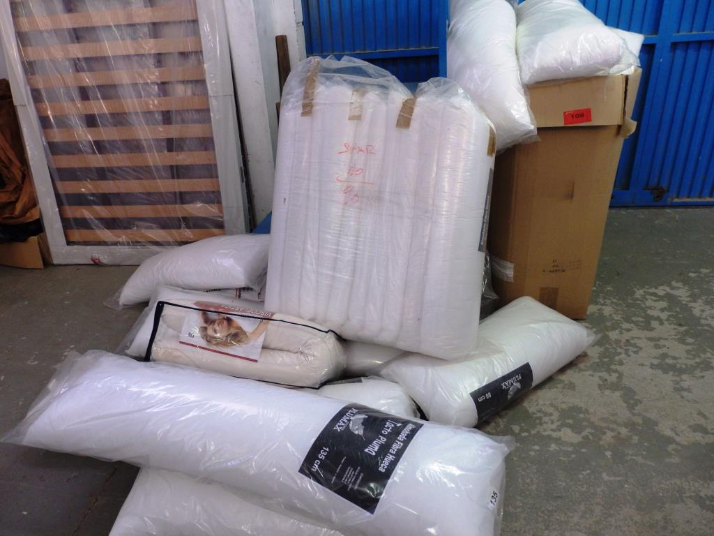 Used Batch of pillows for Sale (Auction Premium) | NetBid Industrial Auctions