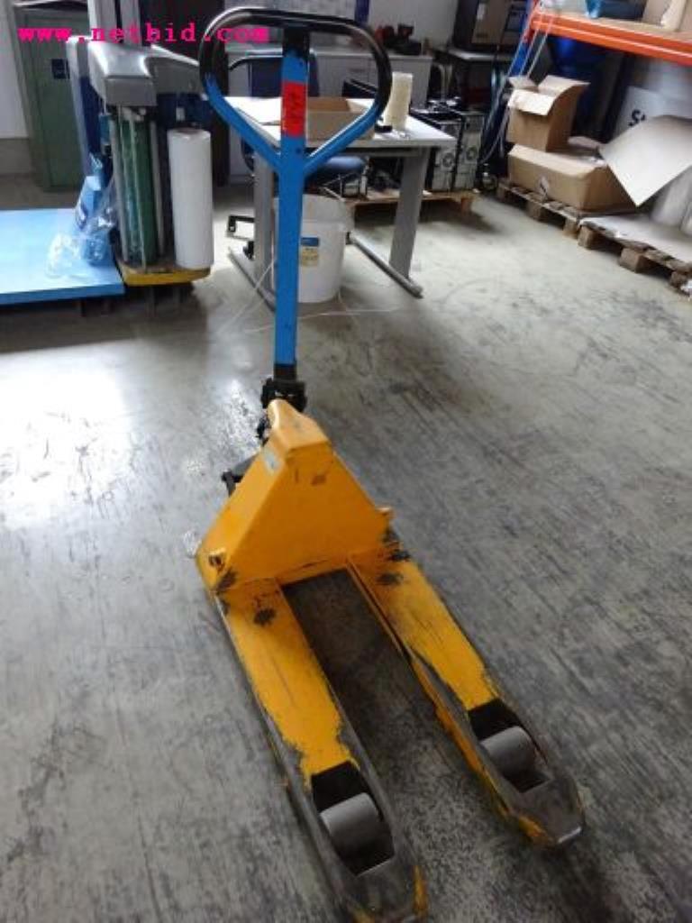 Used Jungheinrich pallet truck for Sale (Auction Premium) | NetBid Industrial Auctions