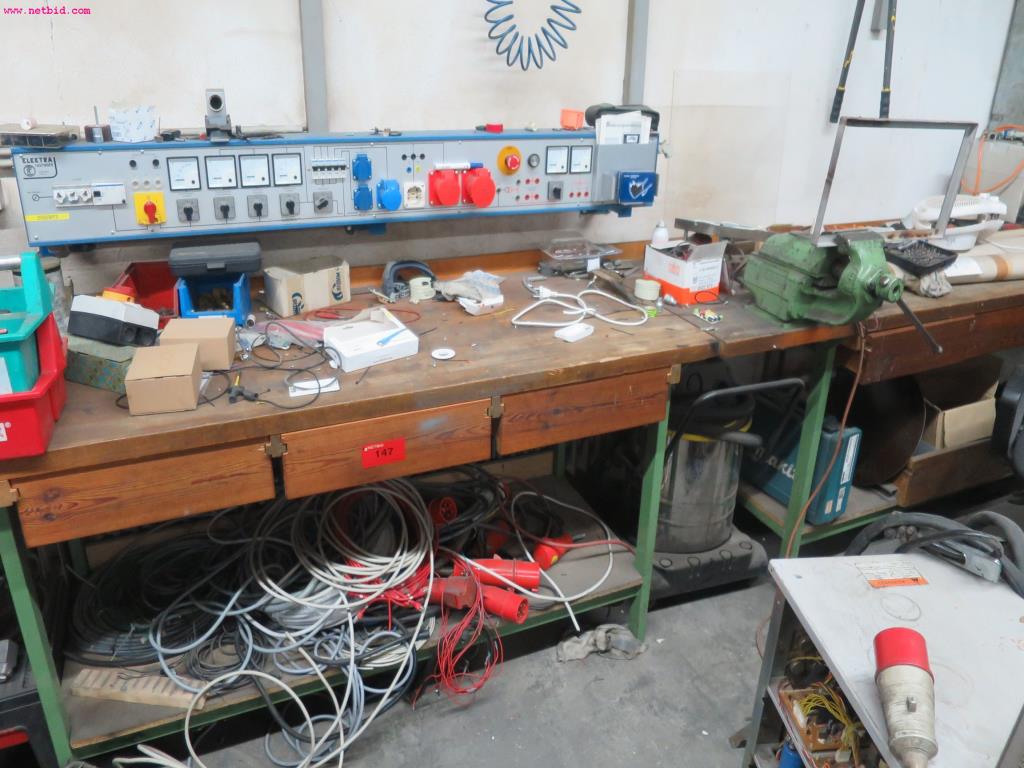 Used 2 Workbenches for Sale (Auction Premium) | NetBid Industrial Auctions