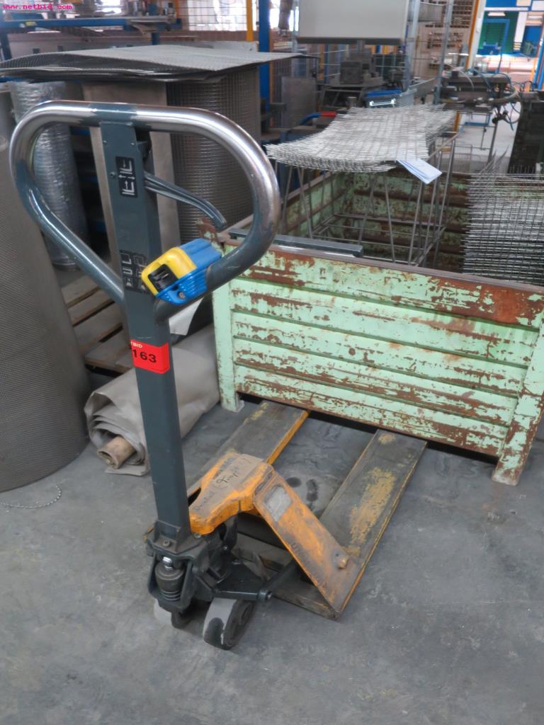 Used Jungheinrich Hand pallet truck for Sale (Auction Premium) | NetBid Industrial Auctions