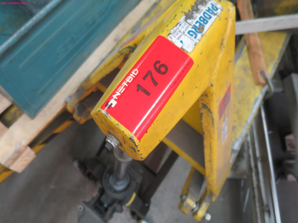 Used Padberg BTC Lift 2000 Scissor lift truck for Sale (Auction Premium) | NetBid Industrial Auctions