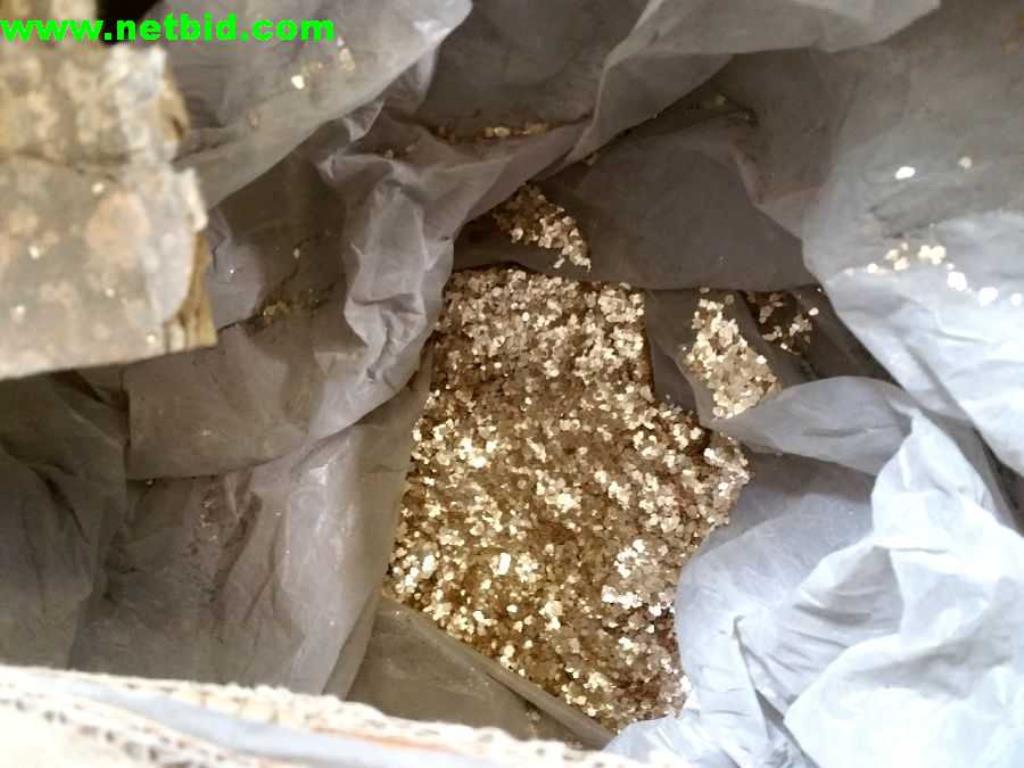 Used Gold flakes for Sale (Trading Premium) | NetBid Industrial Auctions