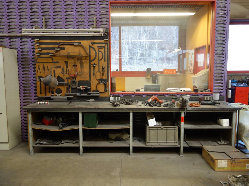 Used 2 Workbenches for Sale (Auction Premium) | NetBid Industrial Auctions