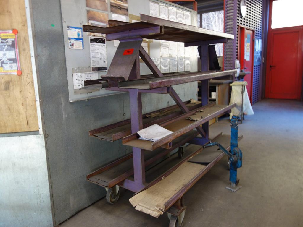 Used Mobile cantilever rack for Sale (Auction Premium) | NetBid Industrial Auctions