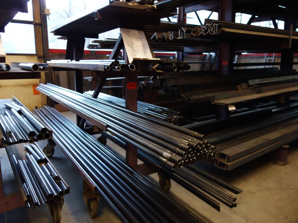 Used Mobile cantilever rack for Sale (Auction Premium) | NetBid Industrial Auctions