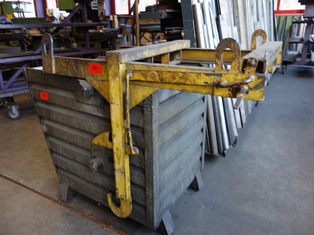 Used Bucket lifting device for Sale (Auction Premium) | NetBid Industrial Auctions