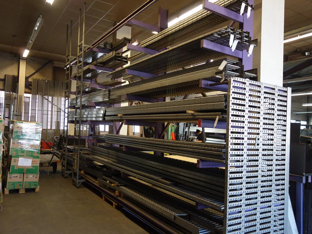 Used 3 Cantilever racking for Sale (Auction Premium) | NetBid Industrial Auctions