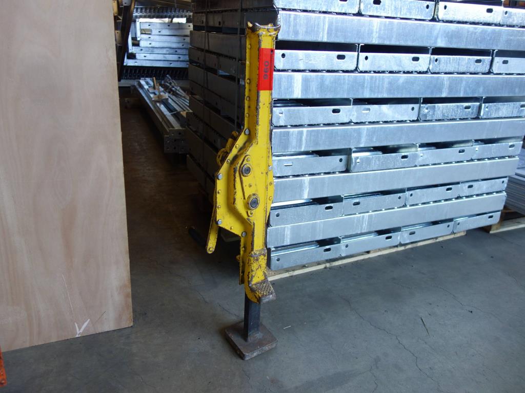 Used Stick winch for Sale (Auction Premium) | NetBid Industrial Auctions