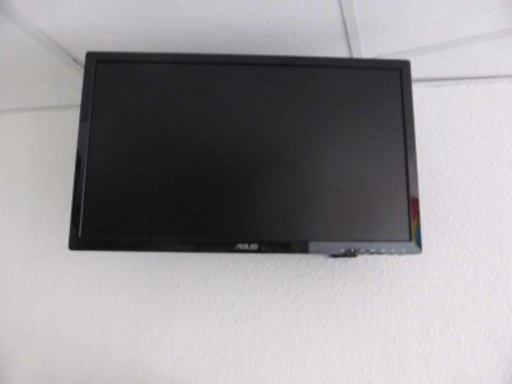 Used Asus Monitor z ravnim zaslonom for Sale (Auction Premium) | NetBid Slovenija