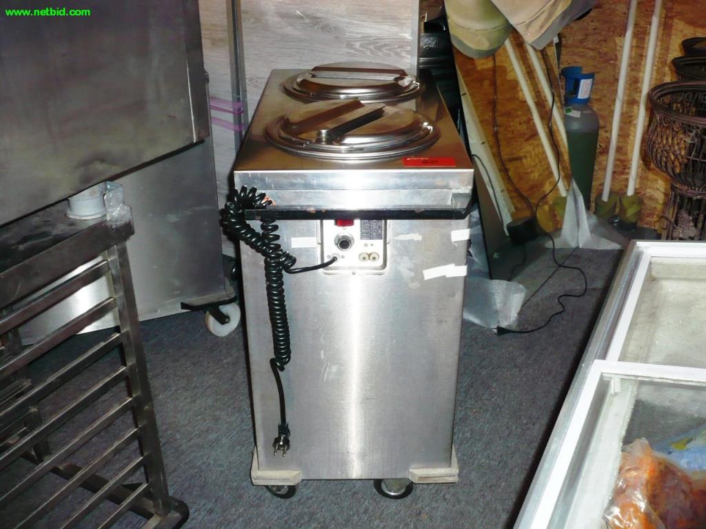 Used Lowerator CHVU60/60 Electric plate warming trolley for Sale (Trading Premium) | NetBid Industrial Auctions