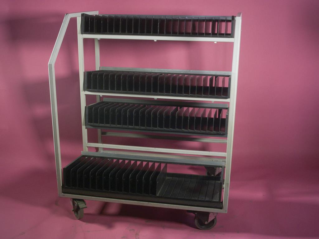 Universal GSM Feeder storage cart kupisz używany(ą) (Trading Premium) | NetBid Polska