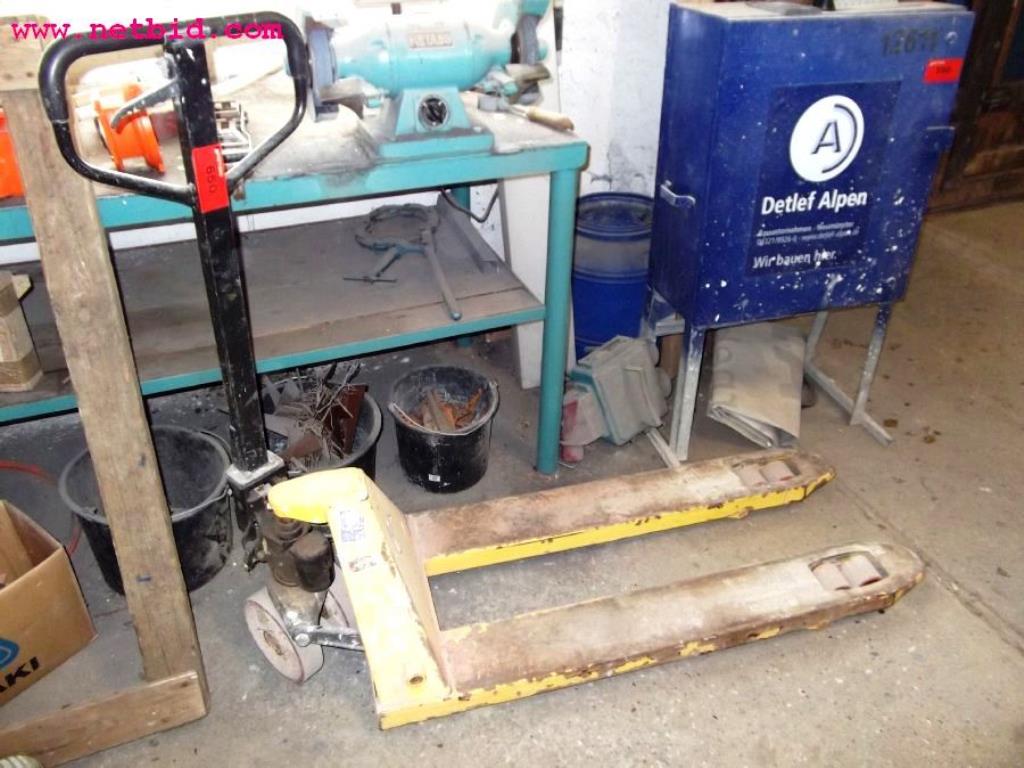 Used Pallet truck for Sale (Auction Premium) | NetBid Industrial Auctions