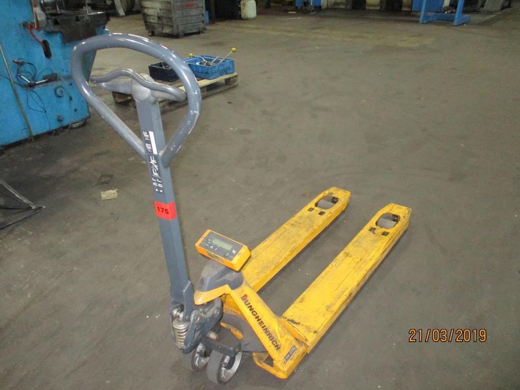 Used Jungheinrich pallet truck for Sale (Auction Premium) | NetBid Industrial Auctions