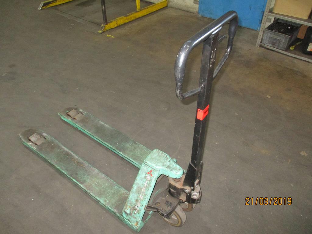 Used Mitsubishi pallet truck for Sale (Auction Premium) | NetBid Industrial Auctions