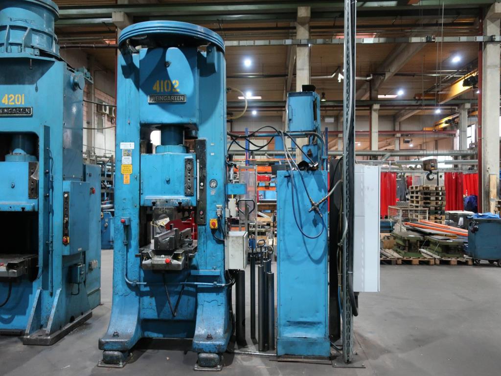 Used Weingarten P140 dual column blow forging press (4102) for Sale (Trading Premium) | NetBid Industrial Auctions