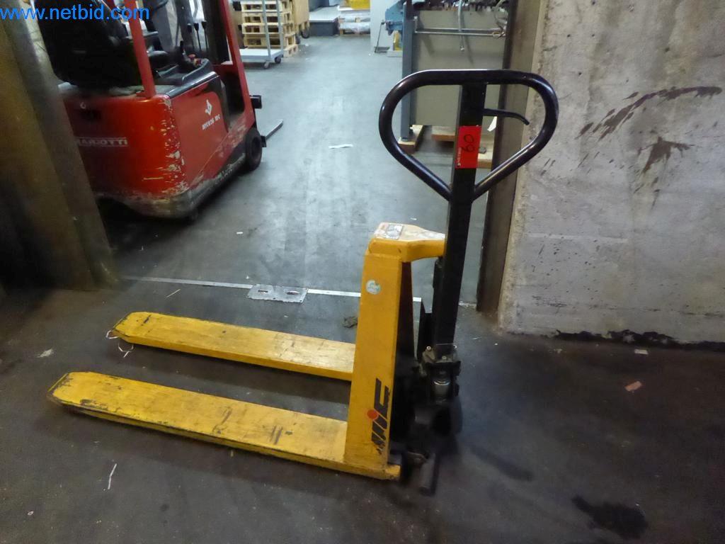 Used MIC Scissor lift truck for Sale (Auction Premium) | NetBid Industrial Auctions