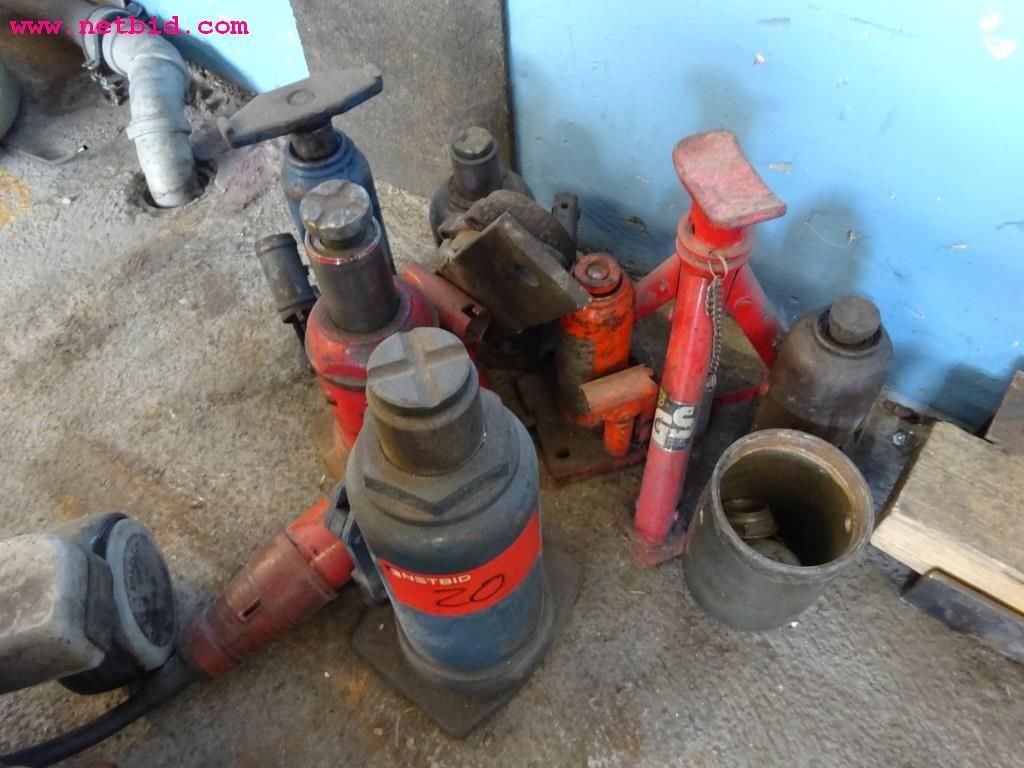 Used 6 Hydraulic transmission jacks for Sale (Auction Premium) | NetBid Industrial Auctions