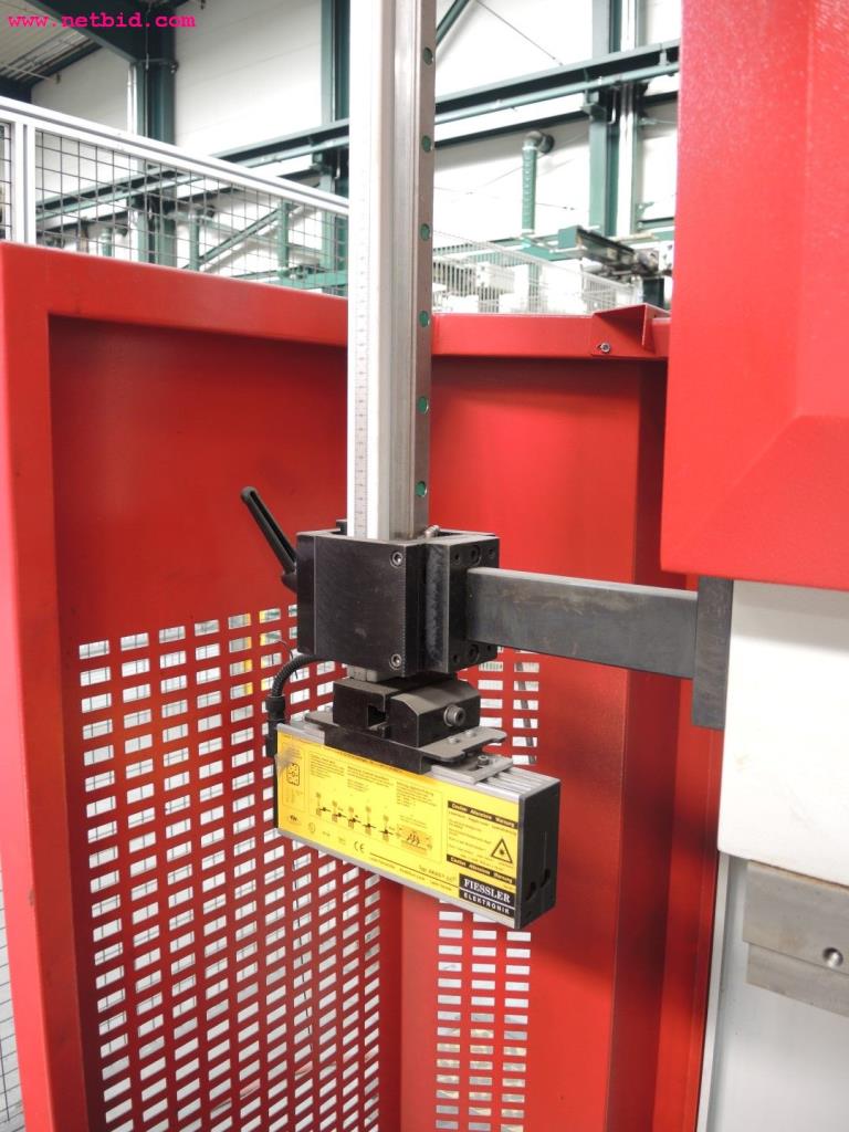 Used Baykal APHS 3108 X 160 hydraulic 2-pillar bending press (int 