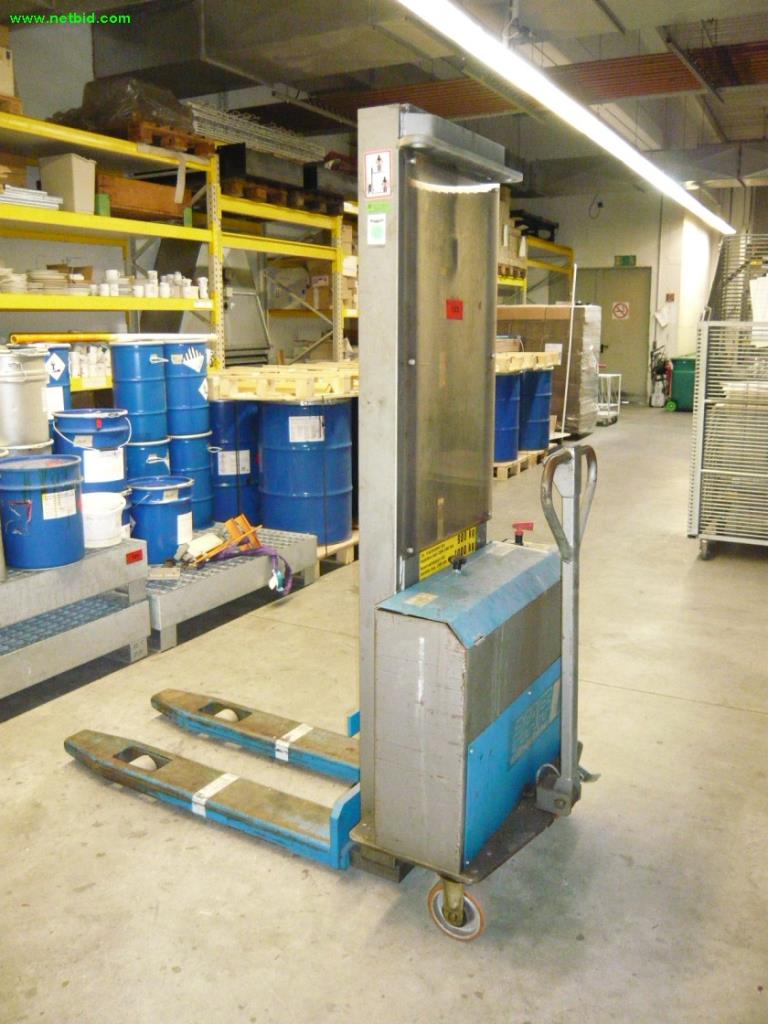 Used Pfaff 4545013 Lift truck for Sale (Auction Premium) | NetBid Industrial Auctions