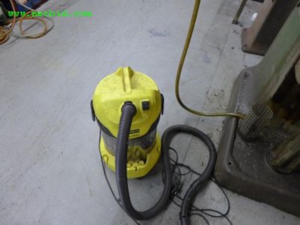 Used Kärcher WD 2 Premium Industrial vacuum cleaner for Sale (Trading Premium) | NetBid Industrial Auctions