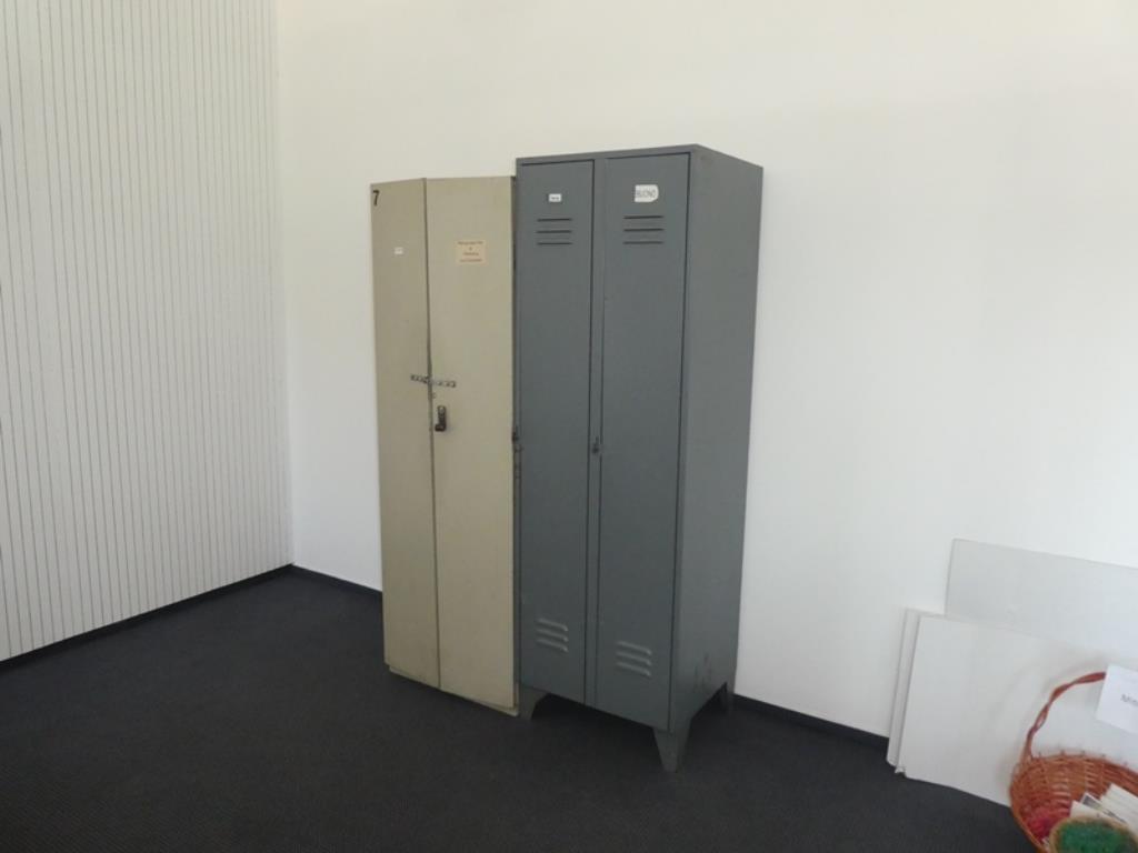 Used 4 Changing room lockers for Sale (Auction Premium) | NetBid Industrial Auctions