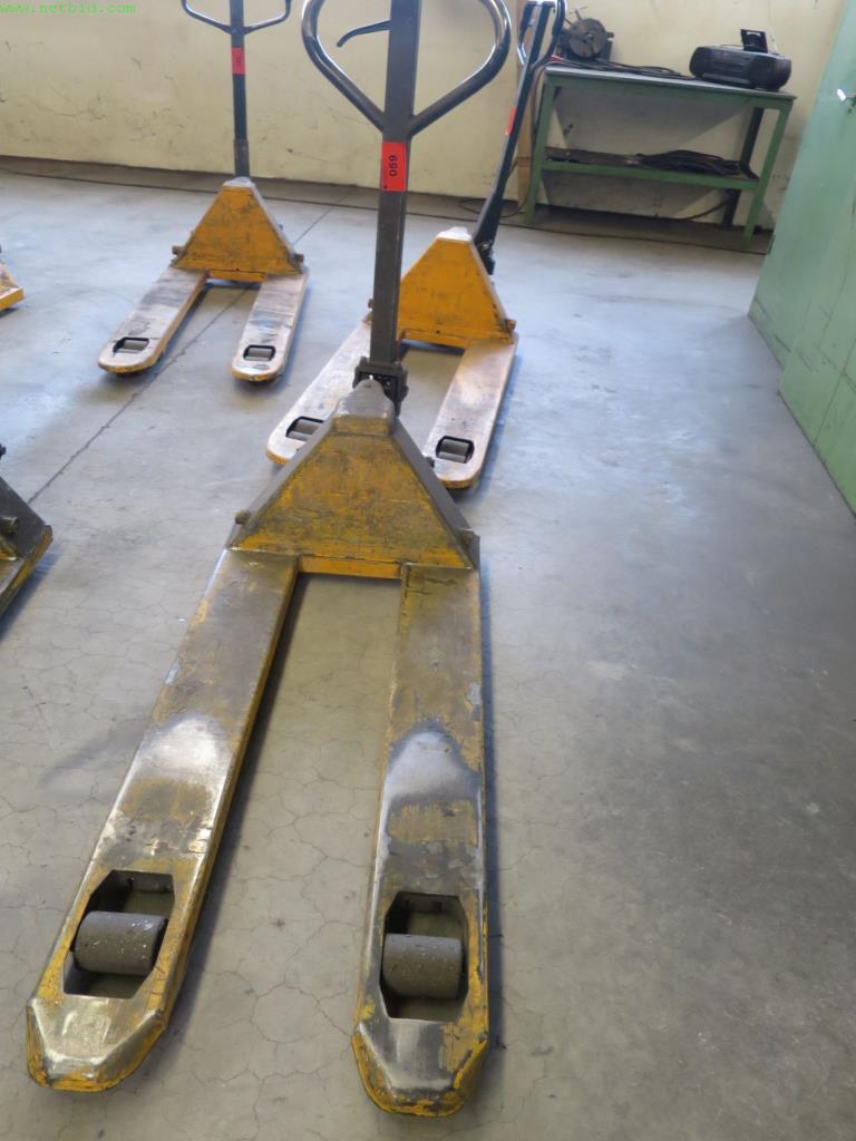 Used Hand pallet truck for Sale (Auction Premium) | NetBid Industrial Auctions