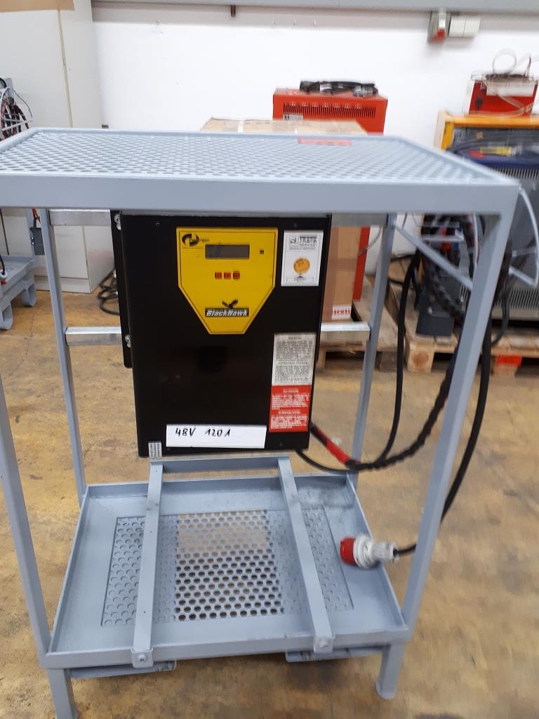 Used Black Hawk Battery charger for Sale (Trading Premium) | NetBid Industrial Auctions